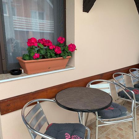 Nagcsaládos Rózsa Apartman Balatonlelle Exterior foto