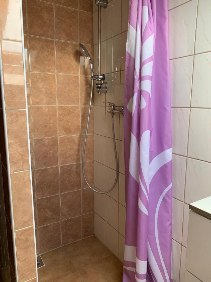 Nagcsaládos Rózsa Apartman Balatonlelle Exterior foto